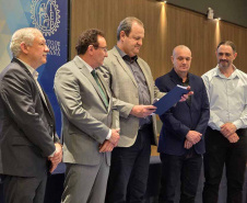 Governo renova cooperação voltada para a formação de profissionais de engenharia, agronomia e geociências no Paraná