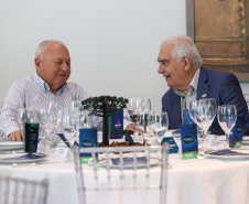 EMPRESÁRIOS