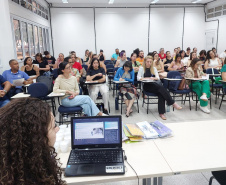 Atendimento SUS: curso forma profissionais da saúde para aplicação da técnica de auriculoterapia 