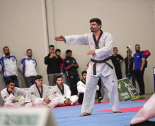 PARANÁ COMBATE -  A principal competição de artes marciais do Estado começou no dia 11 e segue até este domingo (15). Foi quarta edição o evento