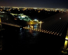 Ponte da Integração Brasil – Paraguai ganha iluminação amarela durante setembro 
