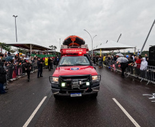 Rio Grande do Sul homenageia bombeiros do Paraná no Feriado Farroupilha