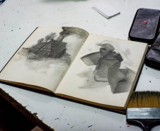 Yuri Rosa: a tatuagem como rito na residência artística do Museu Casa Alfredo Andersen