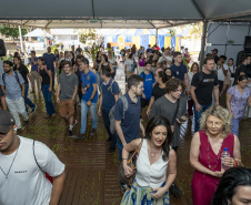 Pavilhão científico encanta visitantes e abre Paraná Faz Ciência na UEM