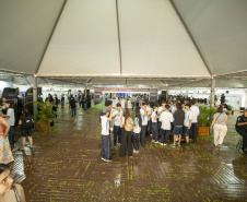 Pavilhão científico encanta visitantes e abre Paraná Faz Ciência na UEM