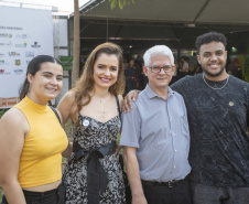 Pavilhão científico encanta visitantes e abre Paraná Faz Ciência na UEM