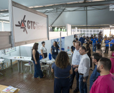 Pavilhão científico encanta visitantes e abre Paraná Faz Ciência na UEM