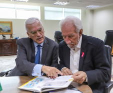 O vice-governador Darci Piana recebe nesta segunda-feira (21) o  embaixador do Chipre no Brasil, Vasilios Philippou