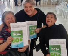  76,3% da população idosa do Paraná dependem apenas do SUS