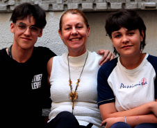  Alunos do Centro Juvenil de Artes Plásticas ganham reconhecimento internacional em Concurso de desenho na Polônia