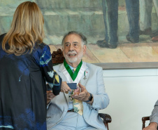  Em visita à Curitiba, Coppola conhece trabalho do Estado para incentivar produções no Paraná