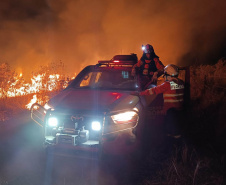 Curso de resposta a desastres prepara bombeiros do Paraná.