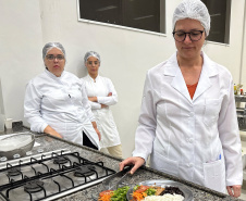 FUNDEPAR PROFISSIONAIS DE NUTRIÇÃO