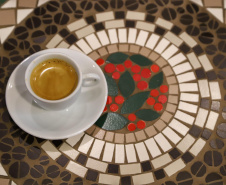 Mesmo com menor produção, café garante mais rendimento ao produtor