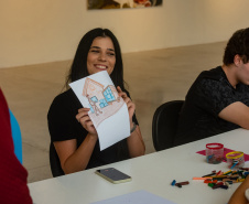 Lúdica e criativa, MAC Paraná promove Oficina de Beyblades na Quarta Pública