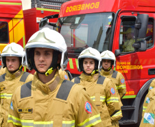 Corpo de Bombeiros festeja 112 anos com homenagens e entrega de via turas