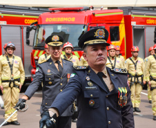 Corpo de Bombeiros festeja 112 anos com homenagens e entrega de via turas
