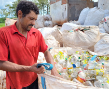 Governo do Paraná, em parceria com a multinacional SIG e Earthworm Foundation Brasil, busca melhorar as condições da cadeia de recicláveis no Estado