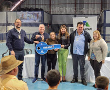 COHAPAR Entrega de moradias em Coronel Domingos Soares
