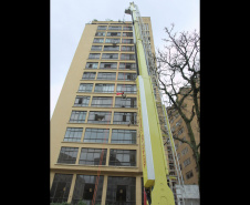 Simulação de resgate do Corpo de Bombeiros movimenta a Boca Maldita