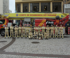 Simulação de resgate do Corpo de Bombeiros movimenta a Boca Maldita