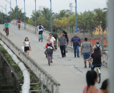 VALADARES