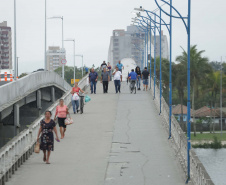 VALADARES