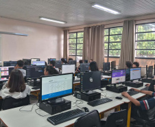 79 alunos paranaenses disputam a terceira fase da 1º Olimpíada Brasileira de Inovação, Ciência e Tecnologia