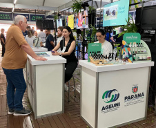 Governo do Paraná mobiliza conhecimento, inovação e serviços em evento de ciência e tecnologia