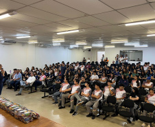 Rota da Inovação leva alunos da rede estadual para conhecer ambientes inovadores