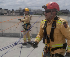 BOMBEIROS