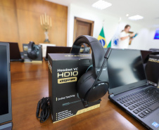GOV ENTREGA NOTEBOOKS