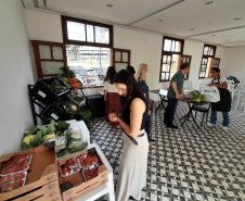   Produtores da Bacia do Miringuava fazem Feira de Produtos Sustentáveis na Sanepar
