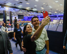 O governador Carlos Massa Ratinho Junior destacou, durante a abertura do Encontro das Cooperativas Paranaenses, nesta sexta-feira (29), a importância do sistema de cooperativo paranaense para os avanços econômicos do Estado. 
