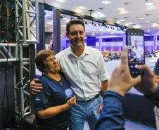 O governador Carlos Massa Ratinho Junior destacou, durante a abertura do Encontro das Cooperativas Paranaenses, nesta sexta-feira (29), a importância do sistema de cooperativo paranaense para os avanços econômicos do Estado. 