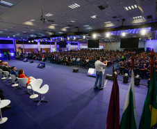 O governador Carlos Massa Ratinho Junior destacou, durante a abertura do Encontro das Cooperativas Paranaenses, nesta sexta-feira (29), a importância do sistema de cooperativo paranaense para os avanços econômicos do Estado. 