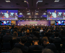 O governador Carlos Massa Ratinho Junior destacou, durante a abertura do Encontro das Cooperativas Paranaenses, nesta sexta-feira (29), a importância do sistema de cooperativo paranaense para os avanços econômicos do Estado. 