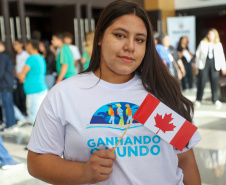 GANHANDO O MUNDO
