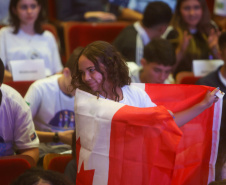 GANHANDO O MUNDO