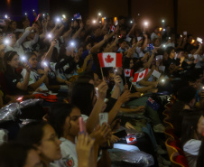 GANHANDO O MUNDO