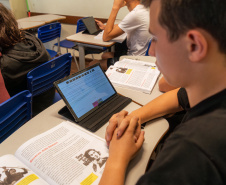 Olimpíada de Inteligência Artificial: Governo do Paraná vai apoiar estudantes em competição global de IA
