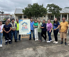 Cestas básicas arrecadadas na Corrida do Porto são distribuídas em Paranaguá