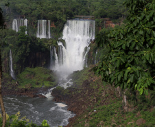 HOTELARIA E TURISMO FOZ DO IGUAÇU