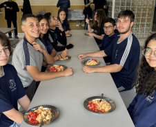 FUNDEPAR ENTREGA QUINTA REMESSA ALIMENTOS