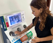 Totem para coleta de medicamentos vencidos começou a funcionar nesta quinta-feira (7) na sede do IAT de Cianorte
