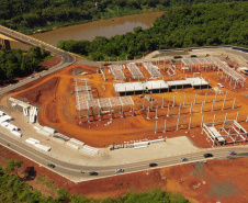 Perimetral Foz do Iguaçu Perimetral Leste de Foz chega a 48,64% e terá terceiro turno de trabalho 