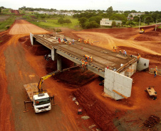 Perimetral Foz do Iguaçu Perimetral Leste de Foz chega a 48,64% e terá terceiro turno de trabalho 