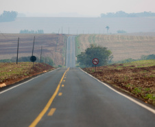 Lote 3 das concessões terá rodovias estaduais duplicadas entre Londrina e São Paulo. Na foto, PR-090.