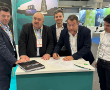 Em Barcelona, Invest Paraná e iCities assinam documento para realização do 1º Fórum Econômico Smart Brasil