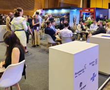 O vice-governador Darci Piana participou nesta quinta e sexta-feira (07 e 08) da 15ª edição da Expo Paraguai Brasil, realizada na sede da Confederação Sul-Americana de Futebol (Conmebol), na cidade de Luque, na Região Metropolitana de Assunção, no Paraguai.